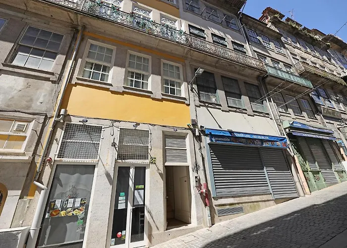 Flh Traditional With Terrace *